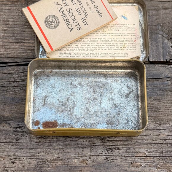 Vintage 1928 Boy Scout BAUER & BLACK First Aid Kit Tin w/ Field Guide Book Only - Picture 6 of 10